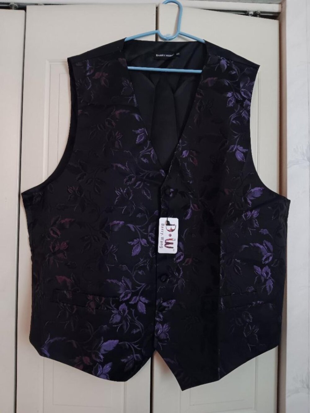 New in Package Barry Wang Formal Waistcoat Tie set Purple Floral Pattern Sz XXL